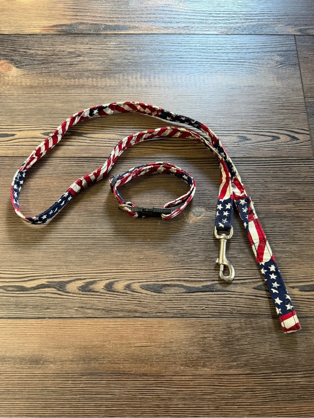 Patriotic Stars & Stripe Dog Leash and Collar Set - Red, White & Blue